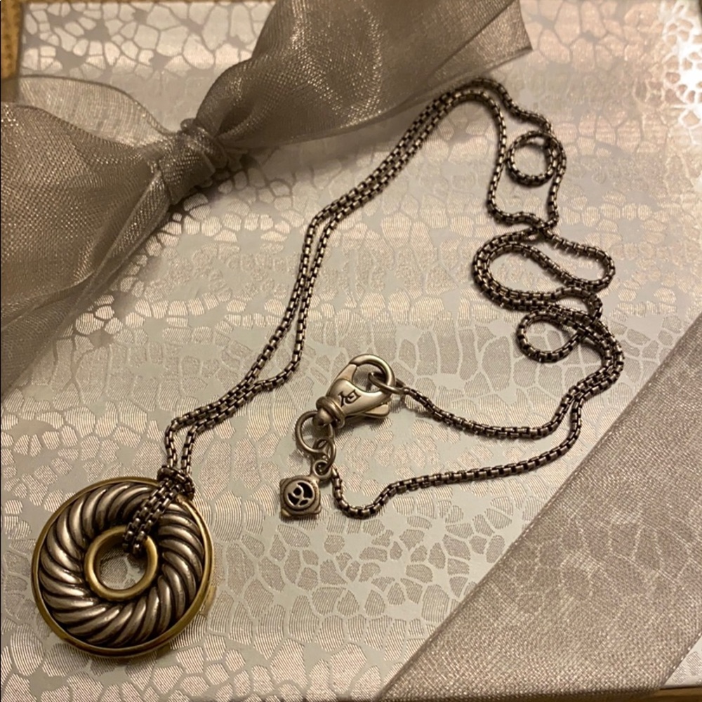 David Yurman 18 K Sterling Cable Necklace - Picture 7 of 16